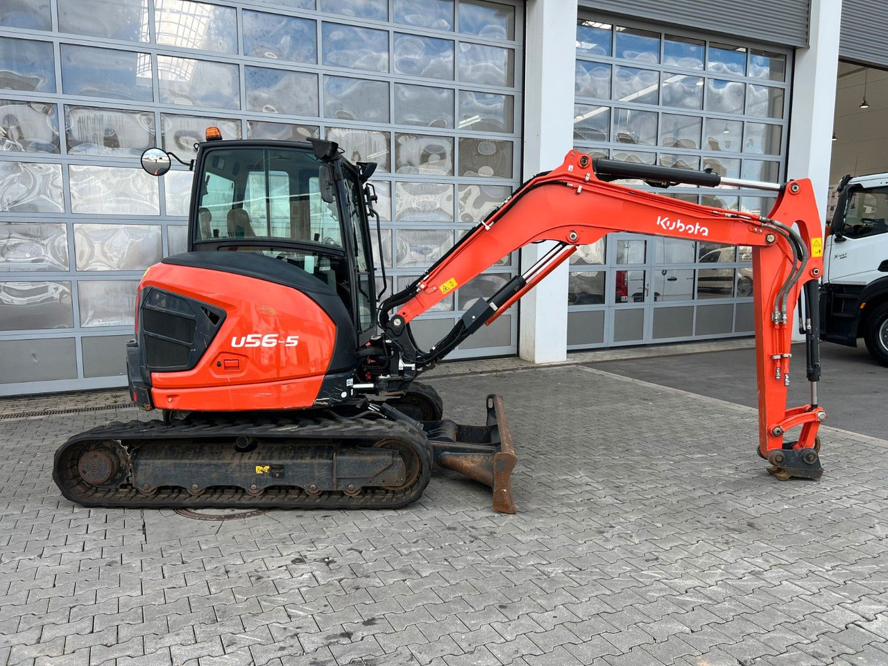 Kubota U56-5 / nur 1.462h! / 2022 - Minikotró: 3 kép. Kubota U56-5 / nur 1.462h! / 2022 - Minikotró: 3 kép.
