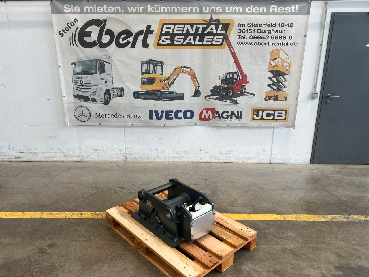 Liebherr Likufix SW33 Adapterplatte NEU lagernd - Gyorscsatlakozó: 1 kép. Liebherr Likufix SW33 Adapterplatte NEU lagernd - Gyorscsatlakozó: 1 kép.