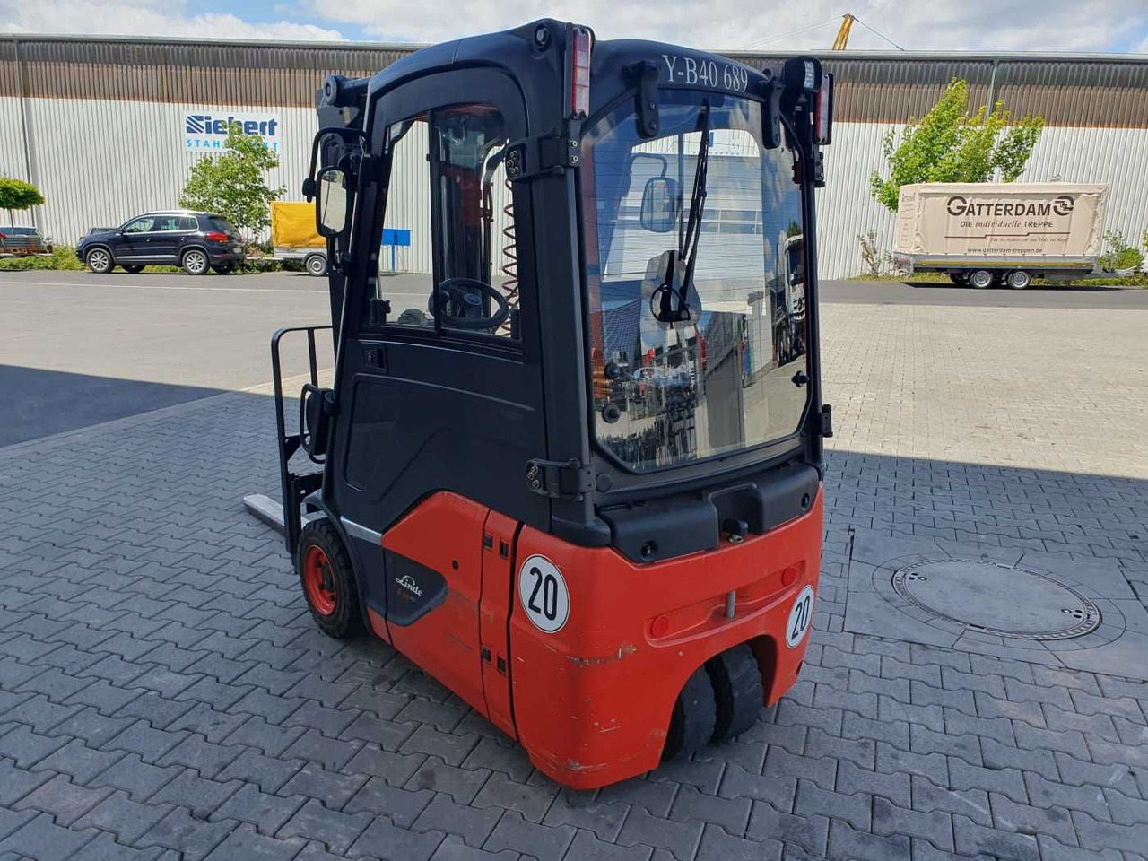 Linde E14 - 02 / Triplex: 4.00m! / SS / 855h! / 2021 - Elektromos targonca: 5 kép. Linde E14 - 02 / Triplex: 4.00m! / SS / 855h! / 2021 - Elektromos targonca: 5 kép.