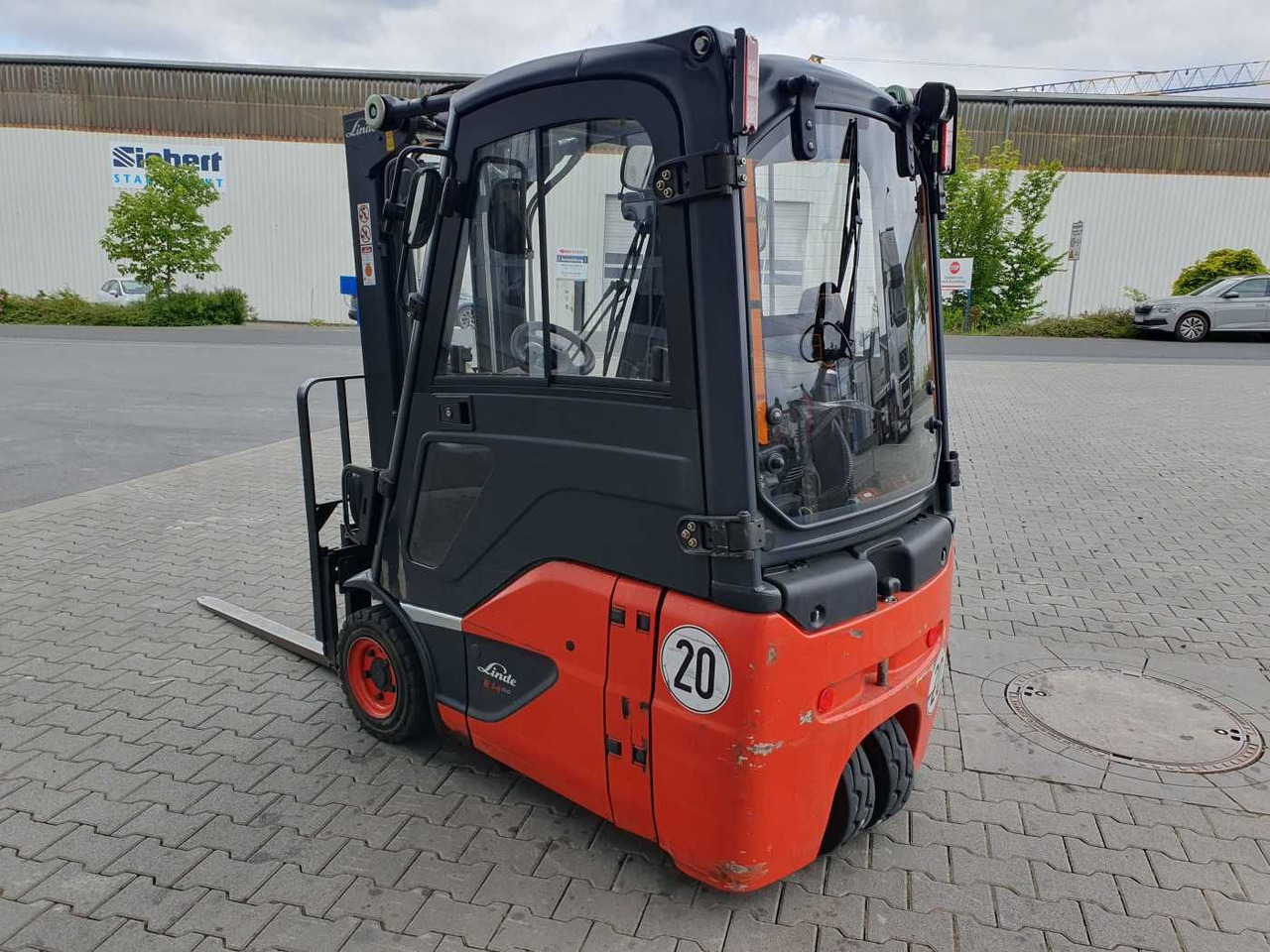 Linde E14 - 02 / Triplex: 4.00m! / SS / nur 2.119h! - Elektromos targonca: 5 kép. Linde E14 - 02 / Triplex: 4.00m! / SS / nur 2.119h! - Elektromos targonca: 5 kép.