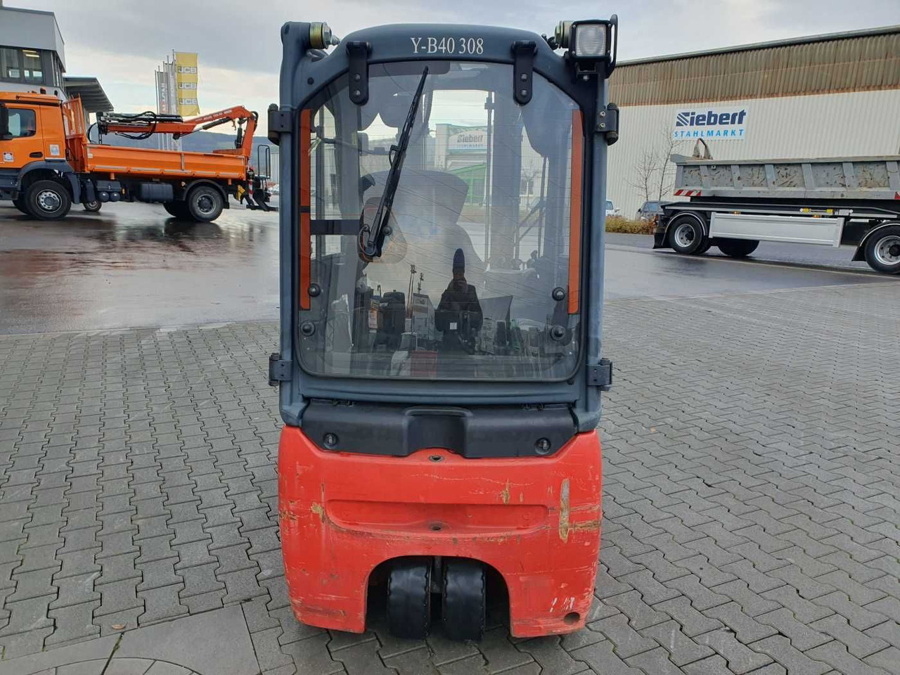 Linde E18 - 01 / Triplex: 4.50m! / SS / nur 5.672h! - Elektromos targonca: 5 kép. Linde E18 - 01 / Triplex: 4.50m! / SS / nur 5.672h! - Elektromos targonca: 5 kép.