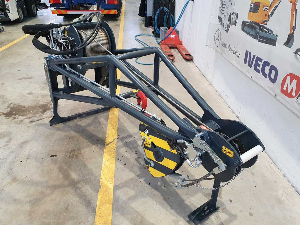 Magni Ausleger mit Seilwinde JW2000 / RTH / TH Magni Ausleger mit Seilwinde JW2000 / RTH / TH - Csörlő: 4 kép. Magni Ausleger mit Seilwinde JW2000 / RTH / TH Magni Ausleger mit Seilwinde JW2000 / RTH / TH - Csörlő: 4 kép.