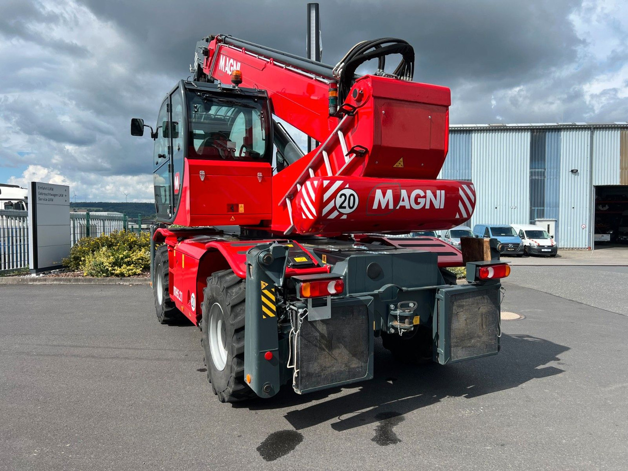 Magni RTH 5.21 Roto / Funk / Gabel / nur 462h - Teleszkópos rakodó: 4 kép. Magni RTH 5.21 Roto / Funk / Gabel / nur 462h - Teleszkópos rakodó: 4 kép.