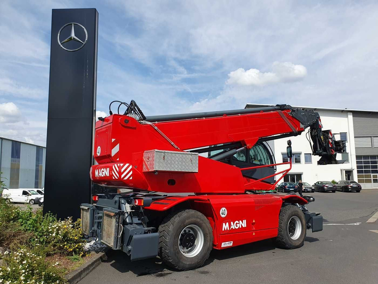 Magni RTH 5.35 SH / Fällkran / nur 2.034h - Gumikerekes homlokrakodó: 5 kép. Magni RTH 5.35 SH / Fällkran / nur 2.034h - Gumikerekes homlokrakodó: 5 kép.