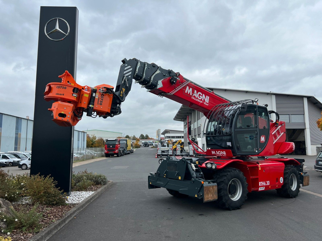 Magni RTH 6.30 SH / Fällkran / Westtech CS750 - Teleszkópos rakodó: 2 kép. Magni RTH 6.30 SH / Fällkran / Westtech CS750 - Teleszkópos rakodó: 2 kép.