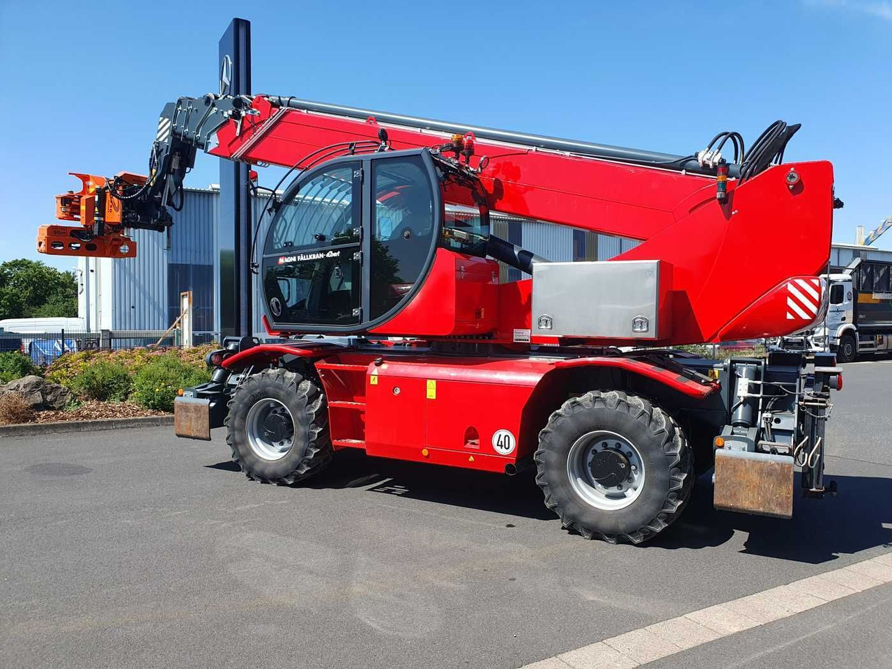 Magni RTH 6.30 SH / Fällkran / nur 559h / 2022 - Gumikerekes homlokrakodó: 3 kép. Magni RTH 6.30 SH / Fällkran / nur 559h / 2022 - Gumikerekes homlokrakodó: 3 kép.