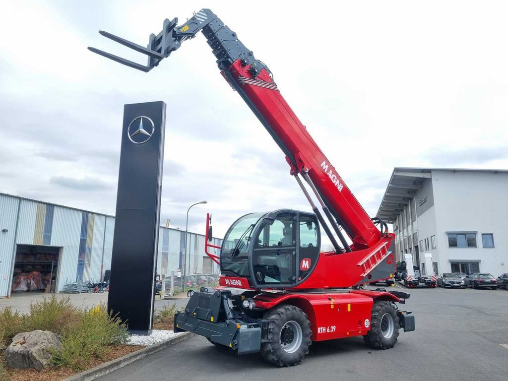 Magni RTH 6.39 SH Roto /Funk /Liebherr Drehkranz - Teleszkópos rakodó: 2 kép. Magni RTH 6.39 SH Roto /Funk /Liebherr Drehkranz - Teleszkópos rakodó: 2 kép.
