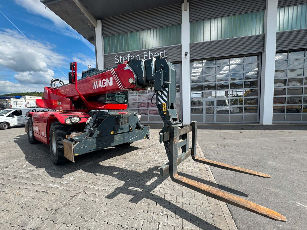 Magni RTH 7.26 SH Roto / Funk / 2021 / Gabel - Gumikerekes homlokrakodó: 5 kép. Magni RTH 7.26 SH Roto / Funk / 2021 / Gabel - Gumikerekes homlokrakodó: 5 kép.