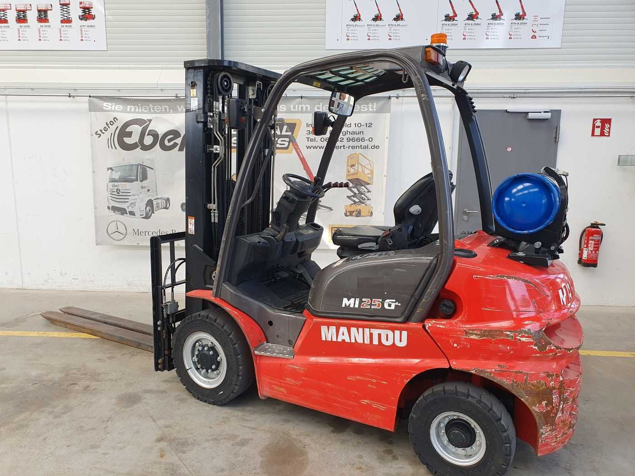 Manitou MI 25 G / Triplex: 4.70m / nur 1.976h! / SS - Gázüzemű targonca: 5 kép. Manitou MI 25 G / Triplex: 4.70m / nur 1.976h! / SS - Gázüzemű targonca: 5 kép.