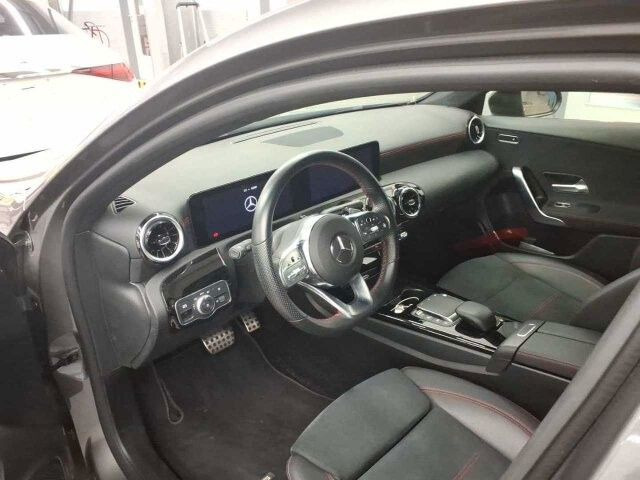 Mercedes-Benz A 180 AMG+LED+IHC+RFK+TotWinkel+SFIntegration - Autó: 3 kép. Mercedes-Benz A 180 AMG+LED+IHC+RFK+TotWinkel+SFIntegration - Autó: 3 kép.