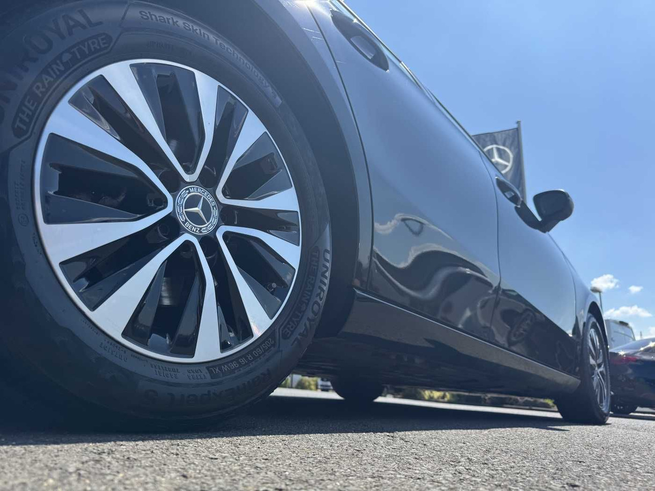 Mercedes-Benz A 180d 8G LED+Carplay+SpurH+DAB+SHZ - Szedán: 5 kép. Mercedes-Benz A 180d 8G LED+Carplay+SpurH+DAB+SHZ - Szedán: 5 kép.