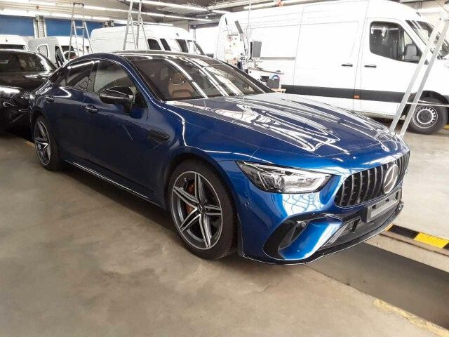 Mercedes-Benz AMG GT 63 S Keramik+AirM+Burm+Distr+SitzKlima - Kupé: 2 kép. Mercedes-Benz AMG GT 63 S Keramik+AirM+Burm+Distr+SitzKlima - Kupé: 2 kép.