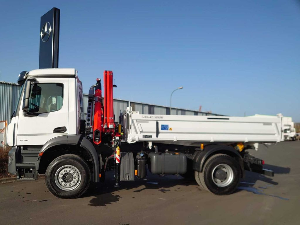 Mercedes-Benz Arocs 1832 KK 4x2 Kipper+Kran Fassi F120+Funk - Billenőplatós teherautó, Darus autó: 5 kép. Mercedes-Benz Arocs 1832 KK 4x2 Kipper+Kran Fassi F120+Funk - Billenőplatós teherautó, Darus autó: 5 kép.