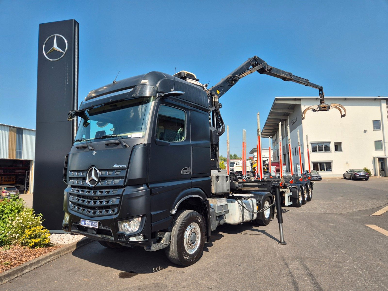 Mercedes-Benz Arocs 1853 LS 4x4 HAD Palfinger Q170Z96+Doll H3L - Rönkszállító teherautó, Darus autó: 1 kép. Mercedes-Benz Arocs 1853 LS 4x4 HAD Palfinger Q170Z96+Doll H3L - Rönkszállító teherautó, Darus autó: 1 kép.