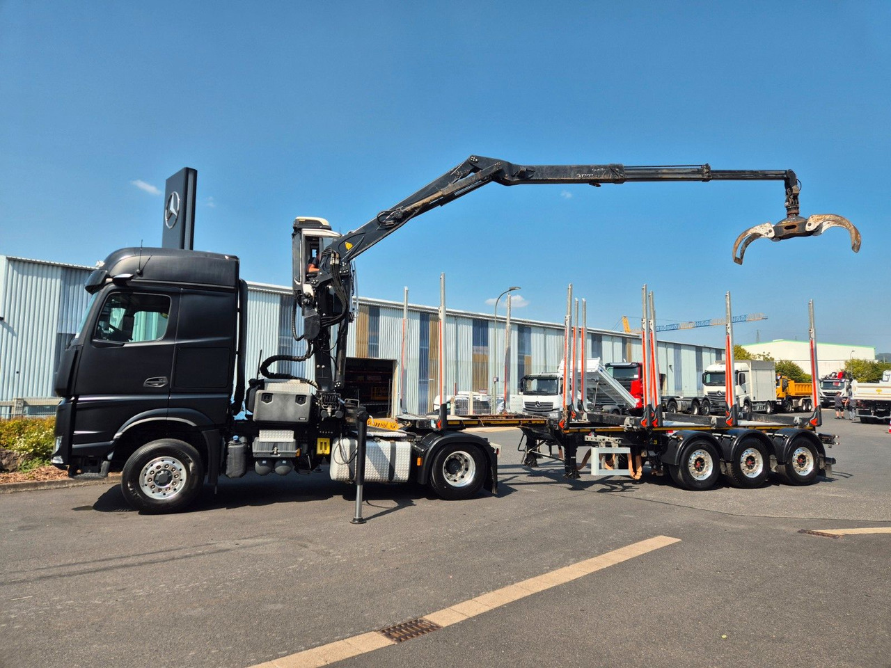 Mercedes-Benz Arocs 1853 LS 4x4 HAD Palfinger Q170Z96+Doll H3L - Darus autó: 3 kép. Mercedes-Benz Arocs 1853 LS 4x4 HAD Palfinger Q170Z96+Doll H3L - Darus autó: 3 kép.