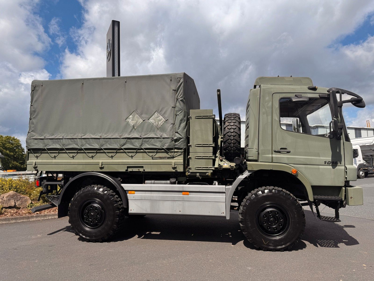 Mercedes-Benz Atego 1018 A 4x4 Singlebereifung 7 Stück vorh. - Platós teherautó: 5 kép. Mercedes-Benz Atego 1018 A 4x4 Singlebereifung 7 Stück vorh. - Platós teherautó: 5 kép.