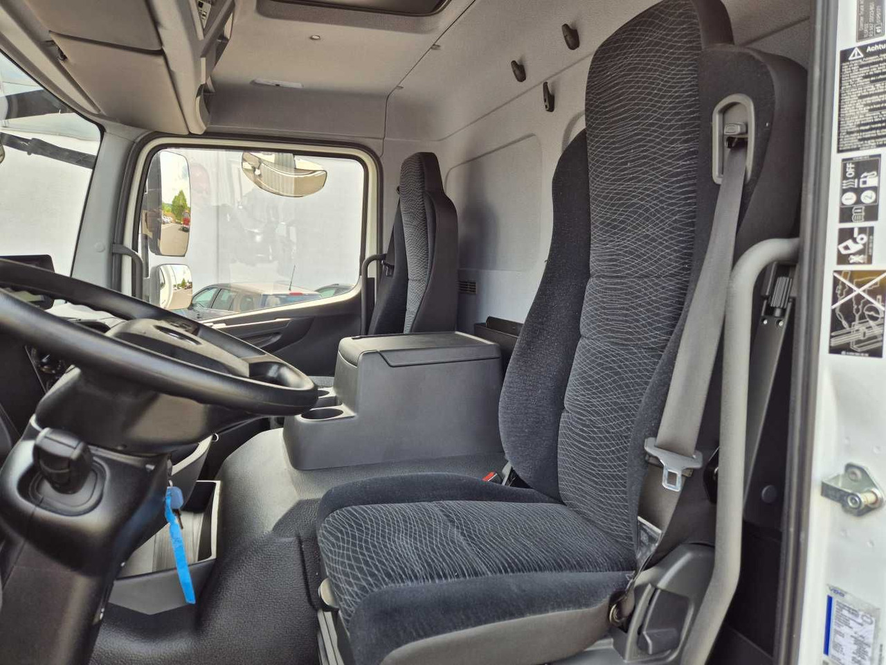 Dobozos felépítményű teherautó Mercedes-Benz Atego 1524 L LBW 1.500kg Standheizung Klima: 14 kép.