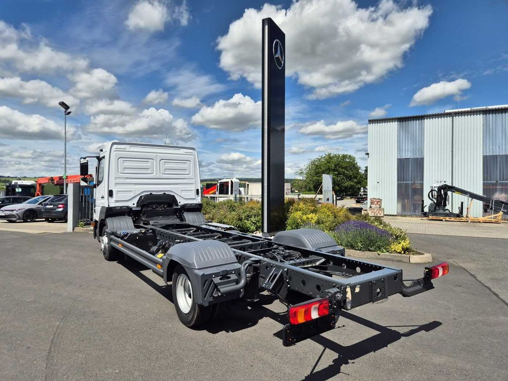 Mercedes-Benz Atego 818 L Fahrgestell, 6 Stück vorhanden Mercedes-Benz Atego 818 L Fahrgestell, 2 Stück vorhanden - Alvaz teherautó: 4 kép. Mercedes-Benz Atego 818 L Fahrgestell, 6 Stück vorhanden Mercedes-Benz Atego 818 L Fahrgestell, 2 Stück vorhanden - Alvaz teherautó: 4 kép.