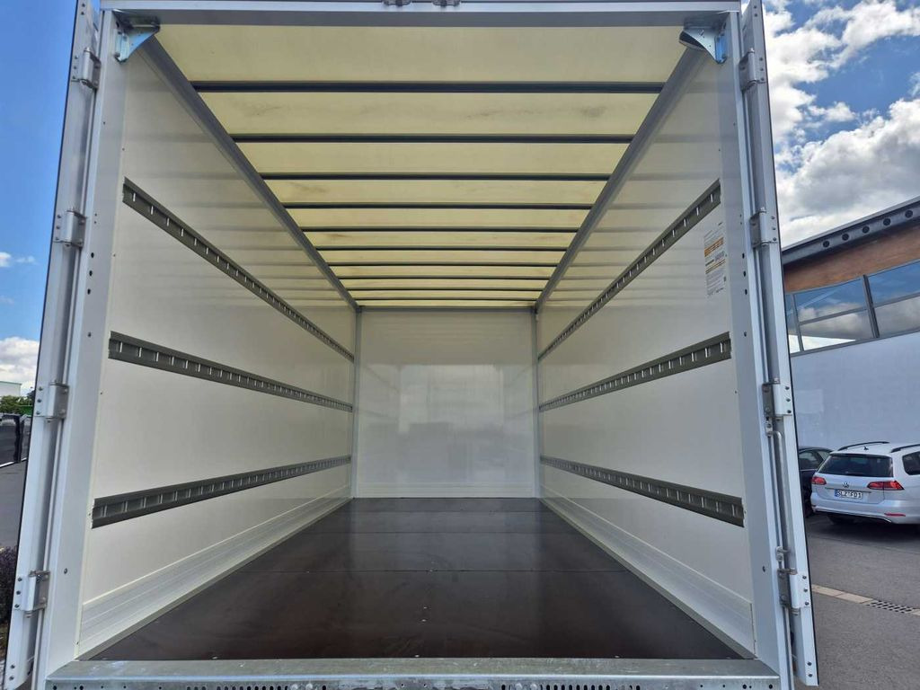 Új Dobozos felépítményű teherautó Mercedes-Benz Atego 818 L Koffer, 3 Stück vorhanden: 12 kép. Új Dobozos felépítményű teherautó Mercedes-Benz Atego 818 L Koffer, 3 Stück vorhanden: 12 kép.