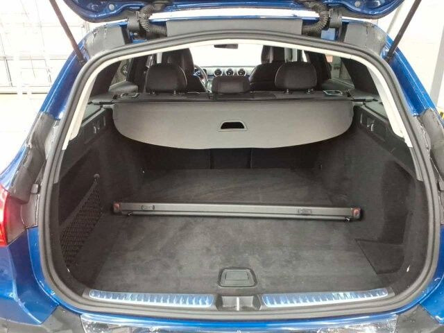 Mercedes-Benz C 200 T All Terrain 4M+Ambiente+360+Augmented - Kombi: 4 kép. Mercedes-Benz C 200 T All Terrain 4M+Ambiente+360+Augmented - Kombi: 4 kép.