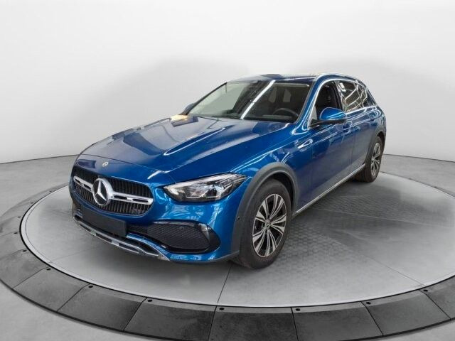 Mercedes-Benz C 200 T All Terrain 4M+Ambiente+360+Augmented - Kombi: 1 kép. Mercedes-Benz C 200 T All Terrain 4M+Ambiente+360+Augmented - Kombi: 1 kép.