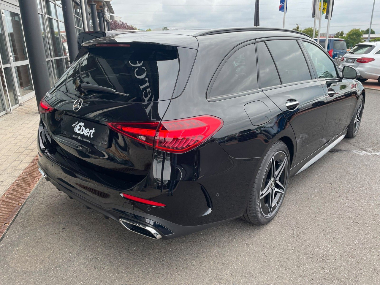 Mercedes-Benz C 200 d T AMG+Night+360°+Digital+Memory+Keyless - Kombi: 4 kép. Mercedes-Benz C 200 d T AMG+Night+360°+Digital+Memory+Keyless - Kombi: 4 kép.