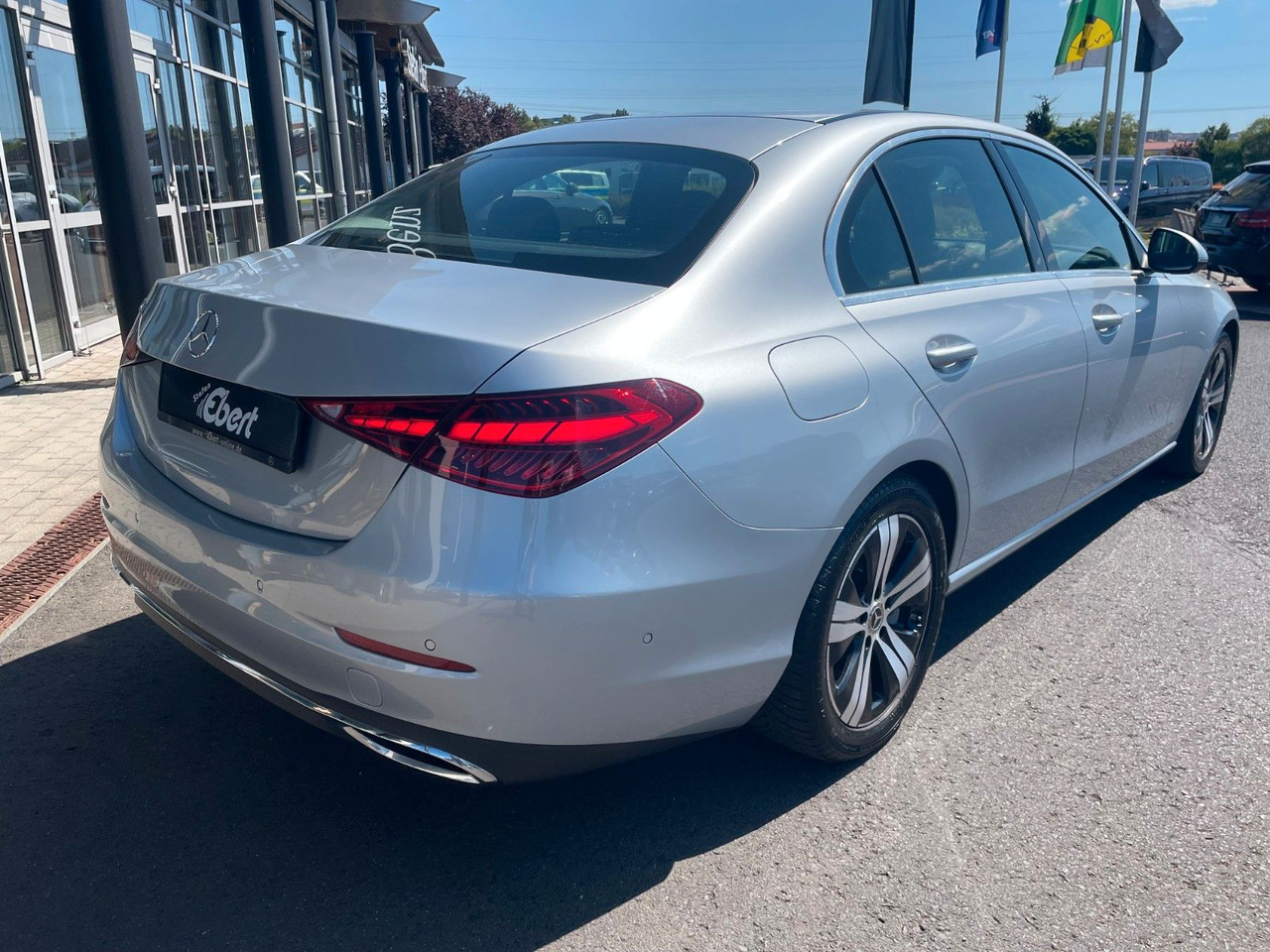 Mercedes-Benz C 220 d AVANTGARDE R-Kamera+Carplay+TotW+Ambient - Szedán: 5 kép. Mercedes-Benz C 220 d AVANTGARDE R-Kamera+Carplay+TotW+Ambient - Szedán: 5 kép.