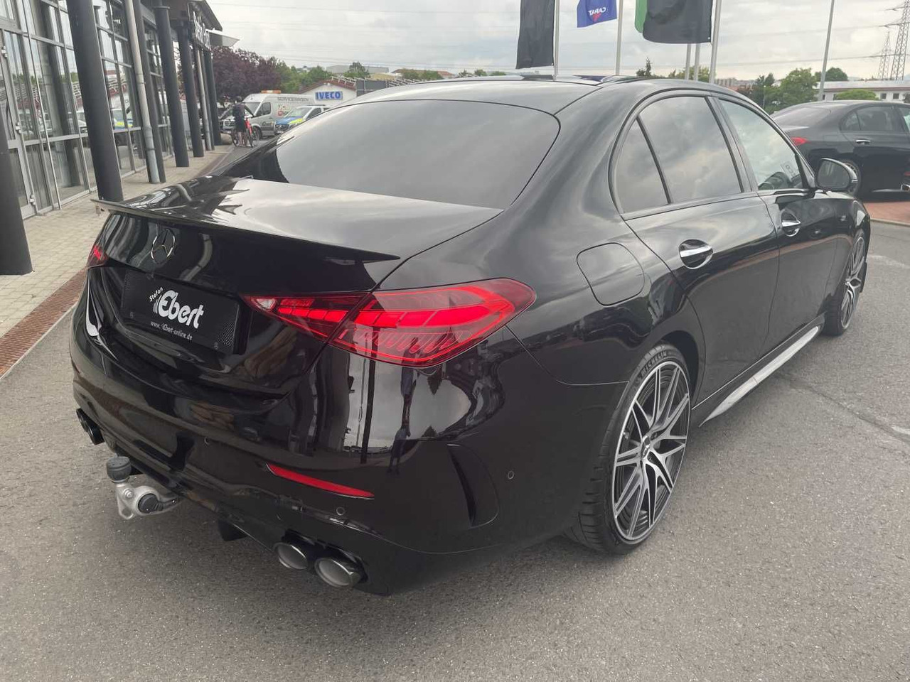 Mercedes-Benz C 43 AMG Digital+Burm+Distr+360+HUD+AHK+ Carbon - Szedán: 4 kép. Mercedes-Benz C 43 AMG Digital+Burm+Distr+360+HUD+AHK+ Carbon - Szedán: 4 kép.