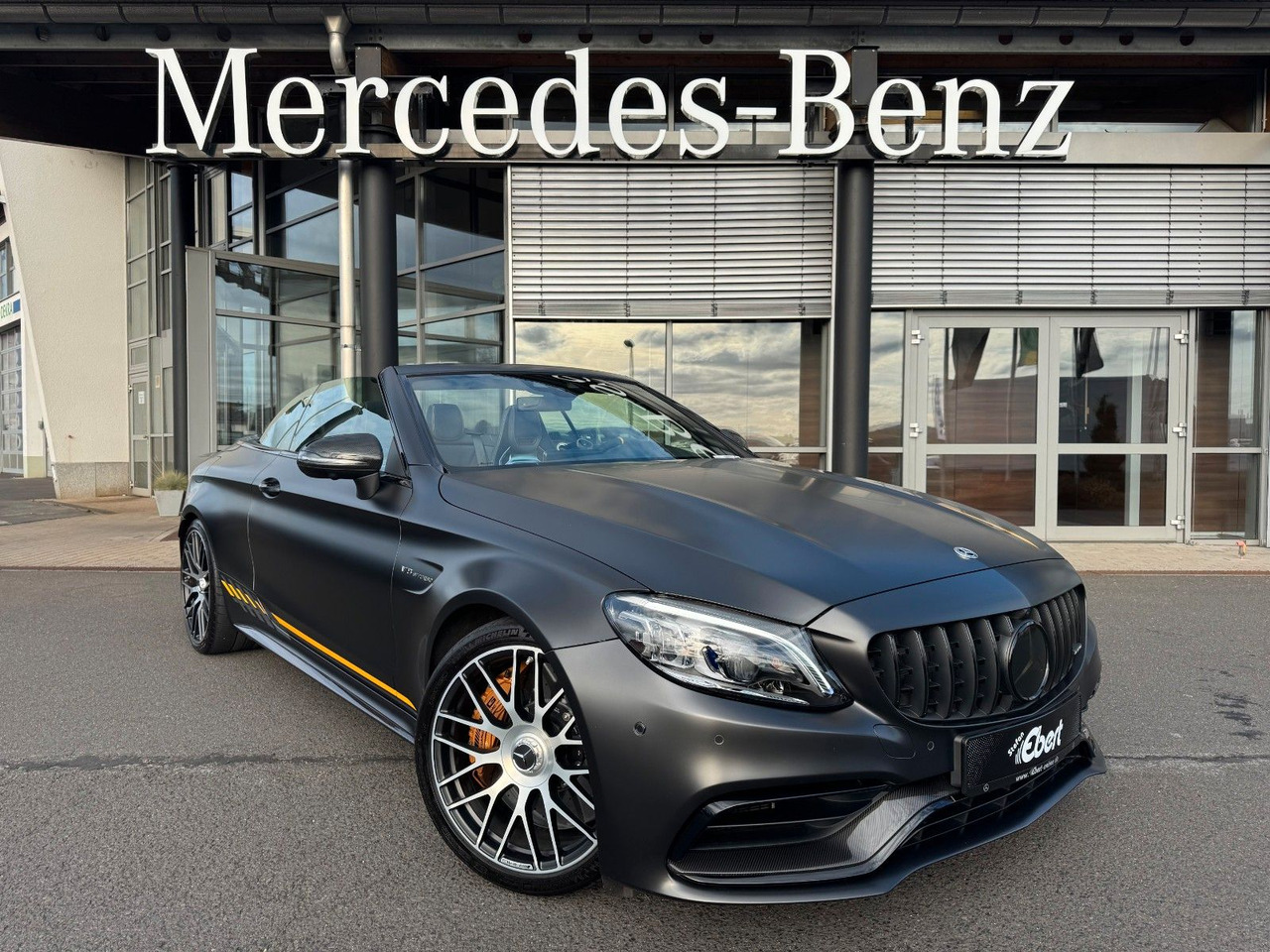 Mercedes-Benz C 63 AMG S Cabrio+FinalEdition+Keramik+Carbon+ - Kabrió: 1 kép. Mercedes-Benz C 63 AMG S Cabrio+FinalEdition+Keramik+Carbon+ - Kabrió: 1 kép.