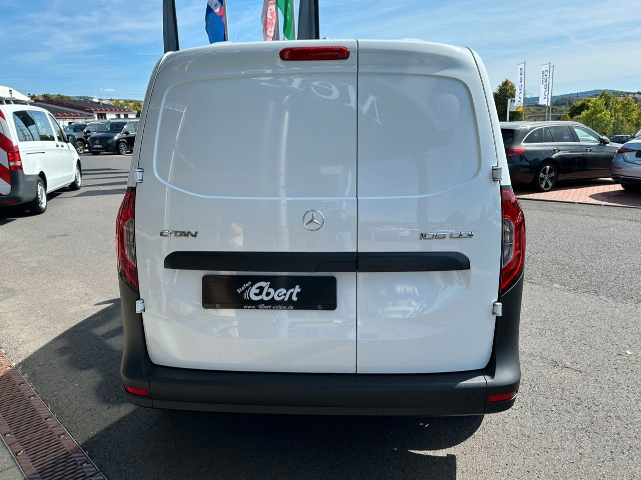 Mercedes-Benz Citan 108 CDI Klima - Kis furgon: 5 kép. Mercedes-Benz Citan 108 CDI Klima - Kis furgon: 5 kép.