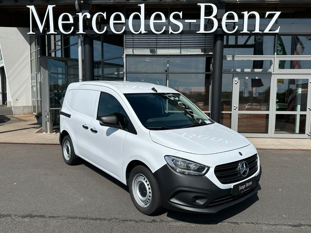 Mercedes-Benz Citan 108 CDI Klima - Kis furgon: 1 kép. Mercedes-Benz Citan 108 CDI Klima - Kis furgon: 1 kép.