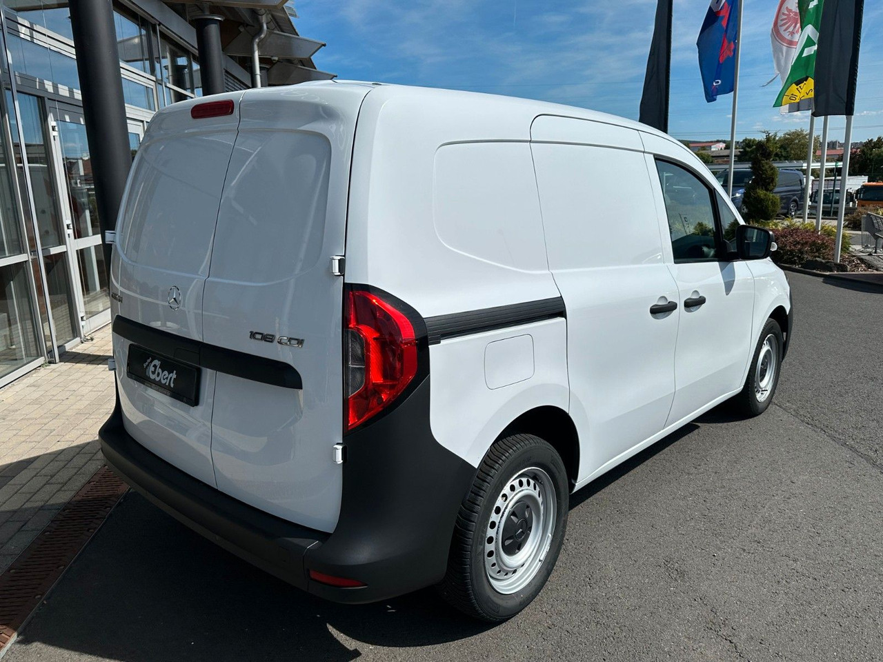 Mercedes-Benz Citan 108 CDI Klima - Kis furgon: 4 kép. Mercedes-Benz Citan 108 CDI Klima - Kis furgon: 4 kép.
