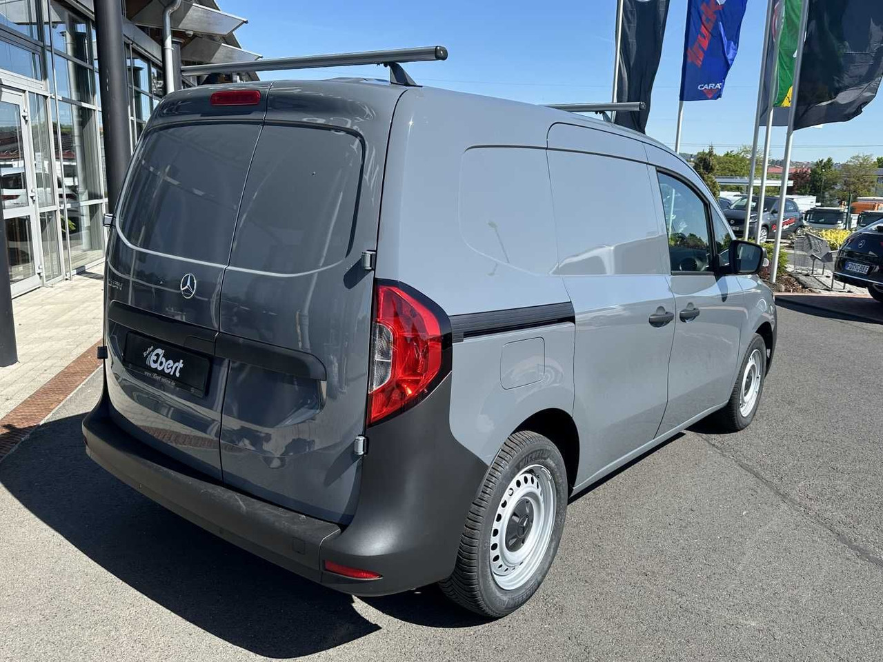 Mercedes-Benz Citan 108 CDI Regal Klima - Kis furgon: 4 kép. Mercedes-Benz Citan 108 CDI Regal Klima - Kis furgon: 4 kép.