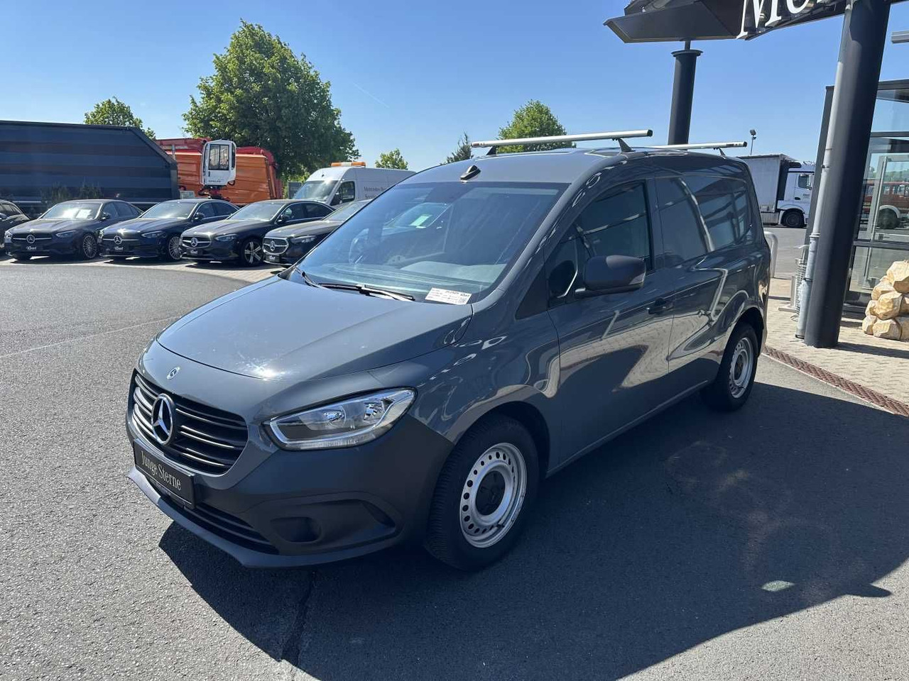 Mercedes-Benz Citan 108 CDI Regal Klima - Kis furgon: 3 kép. Mercedes-Benz Citan 108 CDI Regal Klima - Kis furgon: 3 kép.