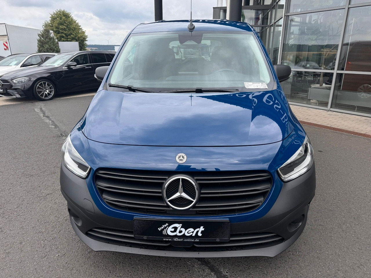 Mercedes-Benz Citan 113 Tourer Klimaautomatik AK Kamera MBUX - Autó: 2 kép. Mercedes-Benz Citan 113 Tourer Klimaautomatik AK Kamera MBUX - Autó: 2 kép.