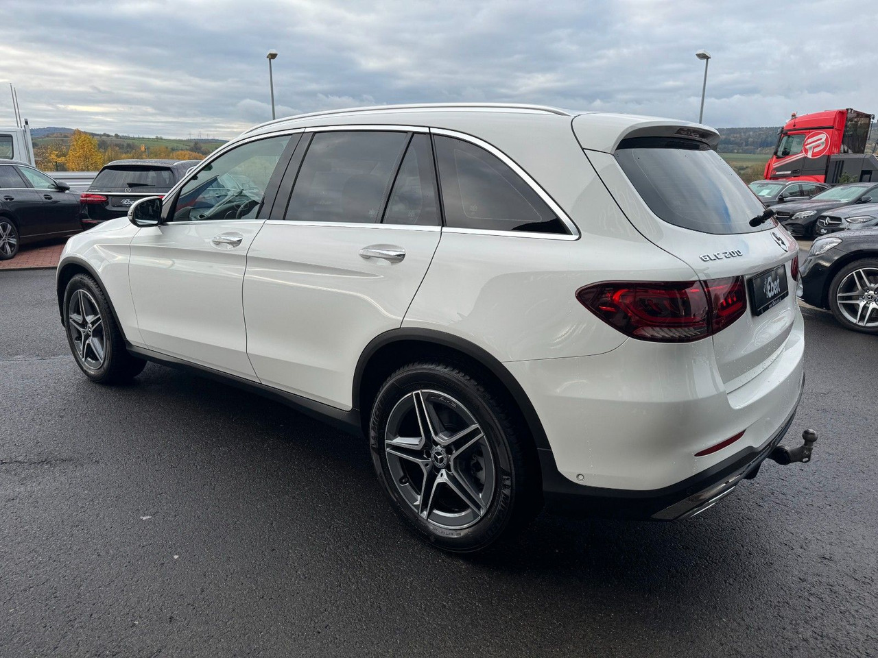 Mercedes-Benz GLC 200 4M AMG+Pano+Distr+StandH+AHK+360+HUD - Terepjáró/ SUV: 4 kép. Mercedes-Benz GLC 200 4M AMG+Pano+Distr+StandH+AHK+360+HUD - Terepjáró/ SUV: 4 kép.