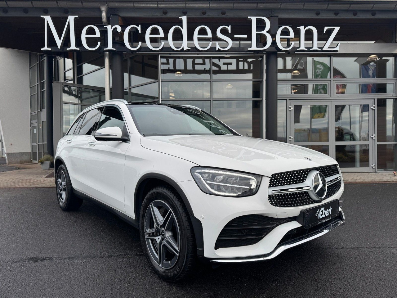 Mercedes-Benz GLC 200 4M AMG+Pano+Distr+StandH+AHK+360+HUD - Terepjáró/ SUV: 2 kép. Mercedes-Benz GLC 200 4M AMG+Pano+Distr+StandH+AHK+360+HUD - Terepjáró/ SUV: 2 kép.