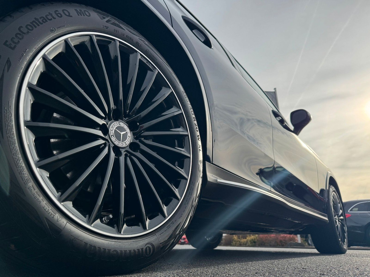 Mercedes-Benz GLC 300 4M+AMG+Pano+Burm+360+Memory - Terepjáró/ SUV: 5 kép. Mercedes-Benz GLC 300 4M+AMG+Pano+Burm+360+Memory - Terepjáró/ SUV: 5 kép.