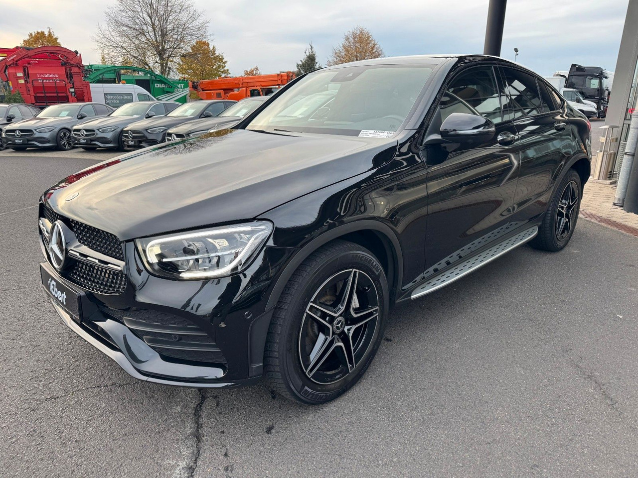 Mercedes-Benz GLC 400d 4M Coupe+AMG+Massage+AHK+Memory - Kupé: 2 kép. Mercedes-Benz GLC 400d 4M Coupe+AMG+Massage+AHK+Memory - Kupé: 2 kép.