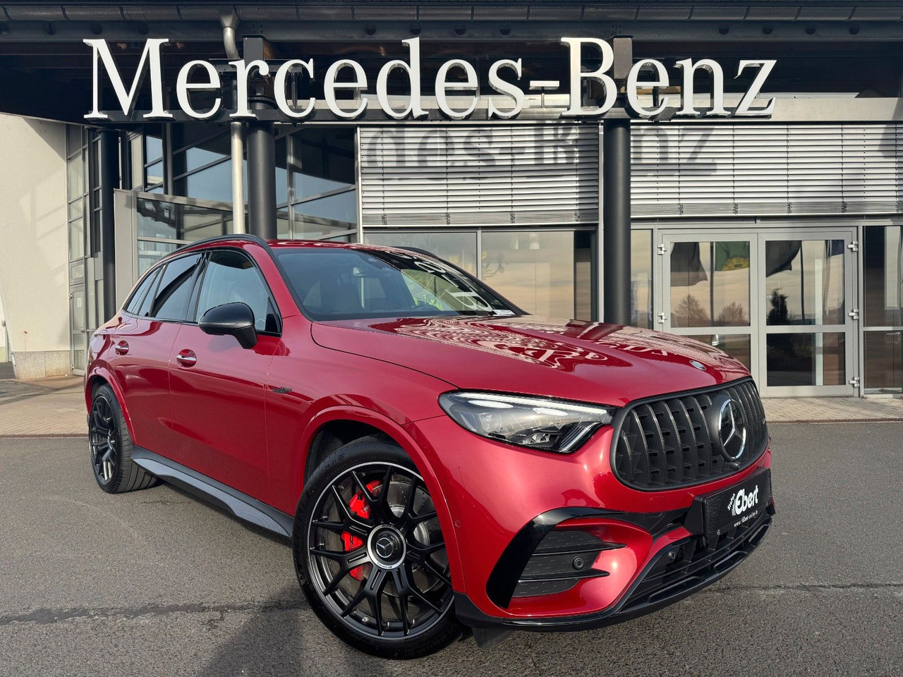 Mercedes-Benz GLC 63 AMG E Carbon+Burm3D+DriversP+Memory - Terepjáró/ SUV: 1 kép. Mercedes-Benz GLC 63 AMG E Carbon+Burm3D+DriversP+Memory - Terepjáró/ SUV: 1 kép.