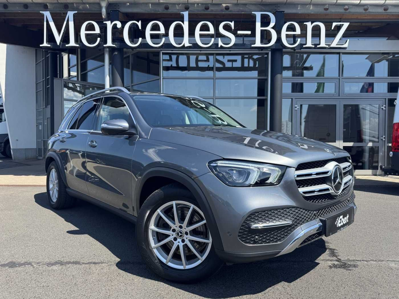 Mercedes-Benz GLE 350de 4M AMG+AHK+DistrPlus+HUD+360 - Terepjáró/ SUV: 1 kép. Mercedes-Benz GLE 350de 4M AMG+AHK+DistrPlus+HUD+360 - Terepjáró/ SUV: 1 kép.