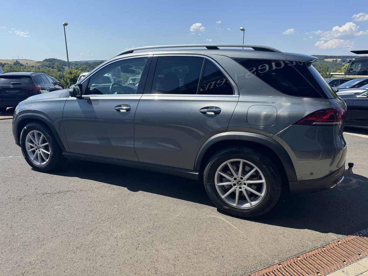 Mercedes-Benz GLE 350de 4M AMG+AHK+DistrPlus+HUD+360 - Terepjáró/ SUV: 3 kép. Mercedes-Benz GLE 350de 4M AMG+AHK+DistrPlus+HUD+360 - Terepjáró/ SUV: 3 kép.