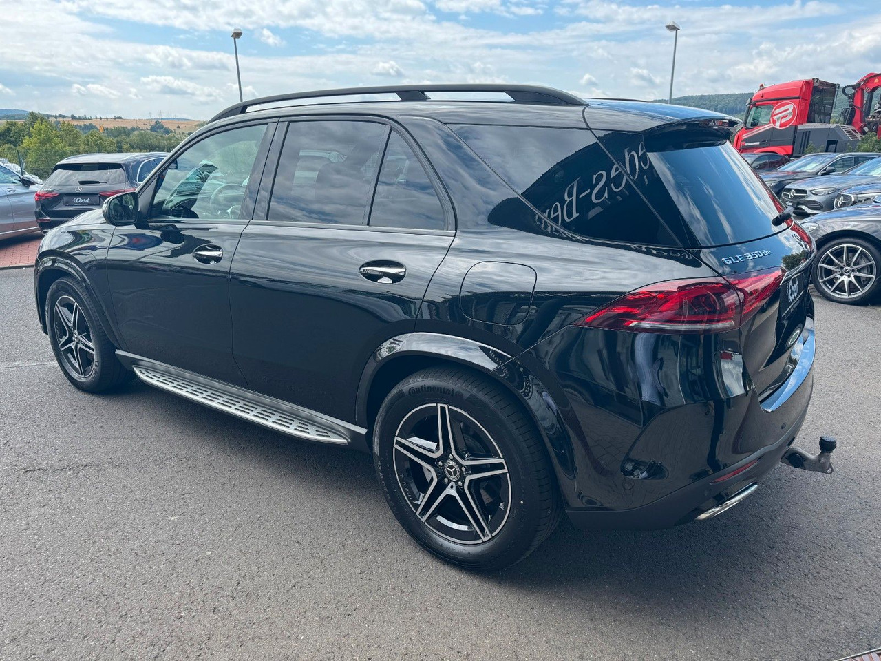 Mercedes-Benz GLE 350de 4M AMG+Pano+AHK+Burm+Distr++HUD+360+ - Terepjáró/ SUV: 3 kép. Mercedes-Benz GLE 350de 4M AMG+Pano+AHK+Burm+Distr++HUD+360+ - Terepjáró/ SUV: 3 kép.