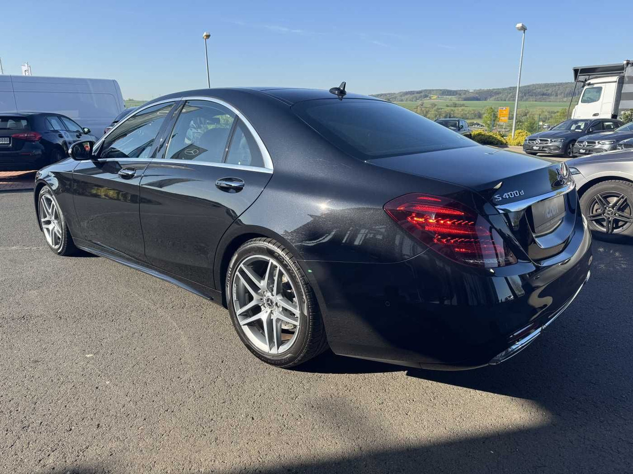Mercedes-Benz S 400d 4M AMG+Pano+Burm+Distr+Massage+ HUD - Szedán: 3 kép. Mercedes-Benz S 400d 4M AMG+Pano+Burm+Distr+Massage+ HUD - Szedán: 3 kép.