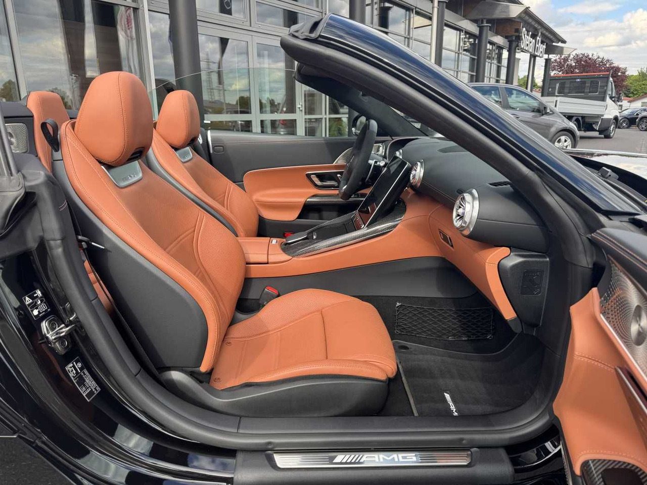 Mercedes-Benz SL 63 AMG 4M Digital+Massage+Distr+360+HUD+ - Autó: 1 kép. Mercedes-Benz SL 63 AMG 4M Digital+Massage+Distr+360+HUD+ - Autó: 1 kép.