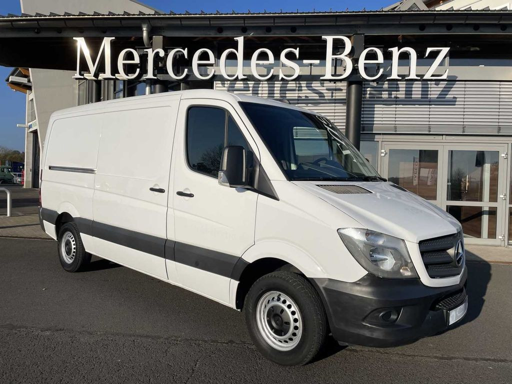 Mercedes-Benz Sprinter 214/314 CDI 3665 AHK Flachdach 3Sitze - Kis furgon: 1 kép. Mercedes-Benz Sprinter 214/314 CDI 3665 AHK Flachdach 3Sitze - Kis furgon: 1 kép.