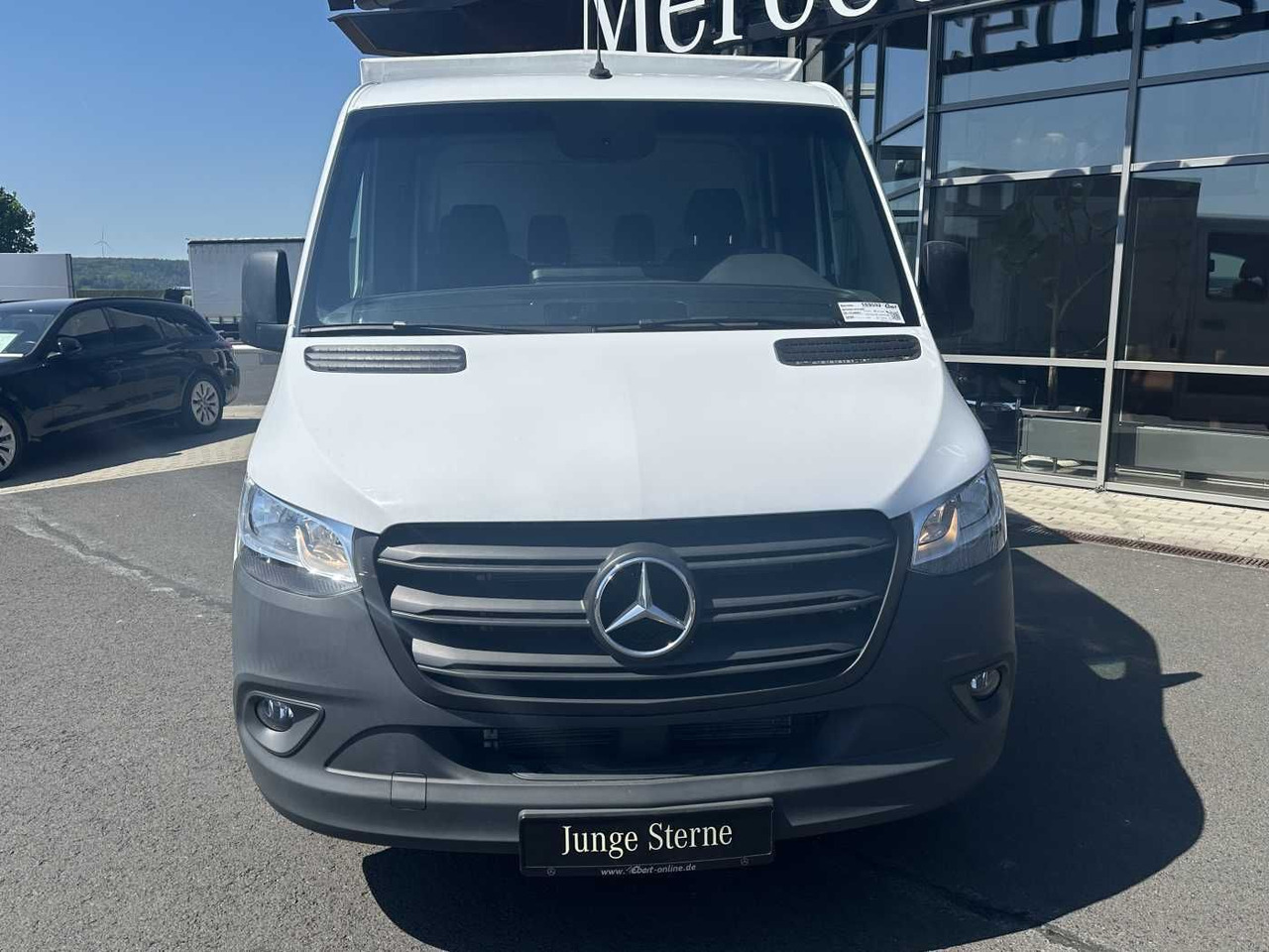Mercedes-Benz Sprinter 215 CDI DoKa 9G Klima AHK Tempomat SHZ - Platós kisteherautó: 2 kép. Mercedes-Benz Sprinter 215 CDI DoKa 9G Klima AHK Tempomat SHZ - Platós kisteherautó: 2 kép.