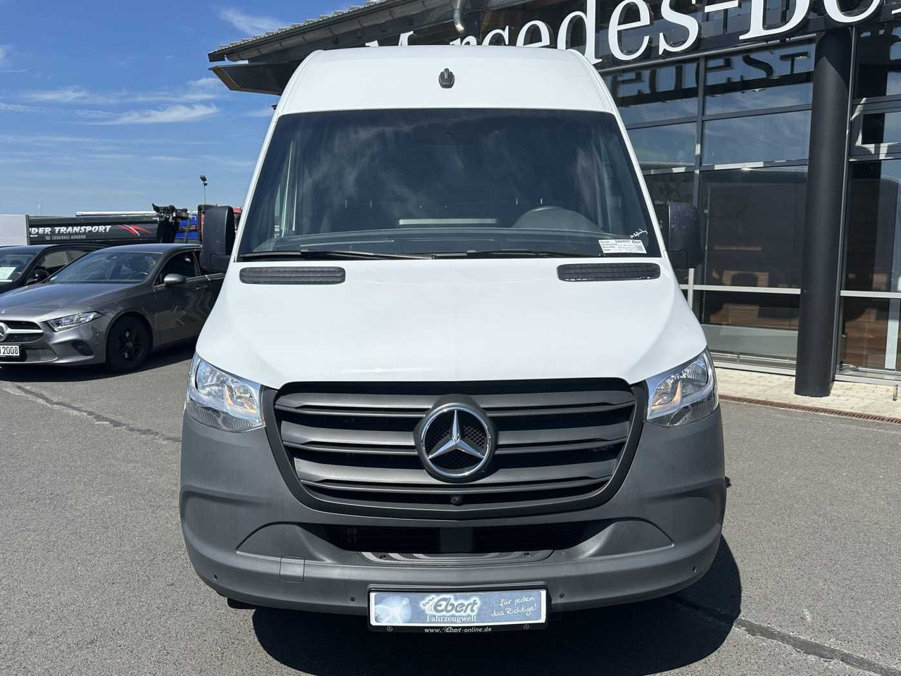 Mercedes-Benz Sprinter 315 CDI 4325 9G AHK Klima 360 Standheiz - Furgon: 2 kép. Mercedes-Benz Sprinter 315 CDI 4325 9G AHK Klima 360 Standheiz - Furgon: 2 kép.