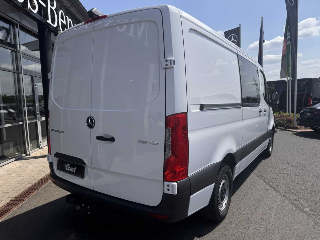 Mercedes-Benz Sprinter 315 CDI DoKa/Mixto AHK3,5t Klima Kamera - Furgon, Duplakabinos kisteherautó: 4 kép. Mercedes-Benz Sprinter 315 CDI DoKa/Mixto AHK3,5t Klima Kamera - Furgon, Duplakabinos kisteherautó: 4 kép.