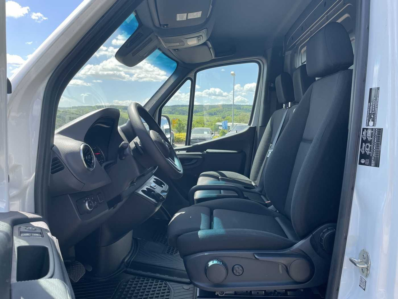 Hűtős kisteherautó Mercedes-Benz Sprinter 315 CDI Frischdienst Fahr-/Standkühlung: 7 kép. Hűtős kisteherautó Mercedes-Benz Sprinter 315 CDI Frischdienst Fahr-/Standkühlung: 7 kép.